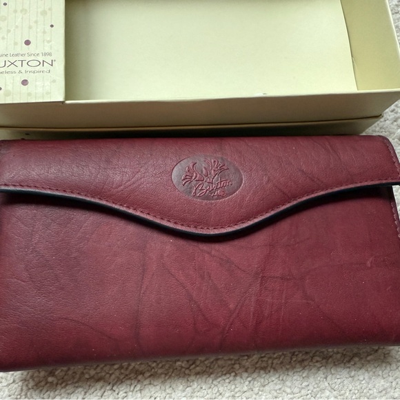 Buxton Organizer Clutch Wallet Purse Leather Burgundy w/ Box 7.25” Across New - Picture 2 of 12